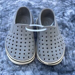 Native shoes gray. Size C8